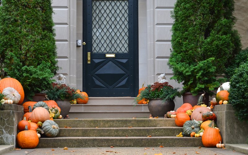 Designing a Front Porch for Fall